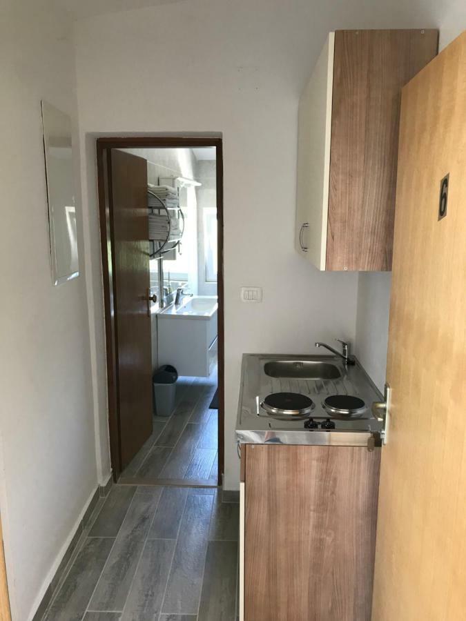 Novalja Inn 2 Bagian luar foto