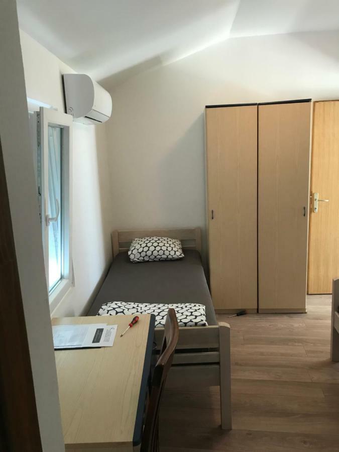 Novalja Inn 2 Bagian luar foto